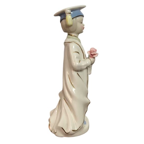 VTG Ceramic White Goldtone Graduation Figurine Unmarked With Diploma & Rose - Picture 4 of 10